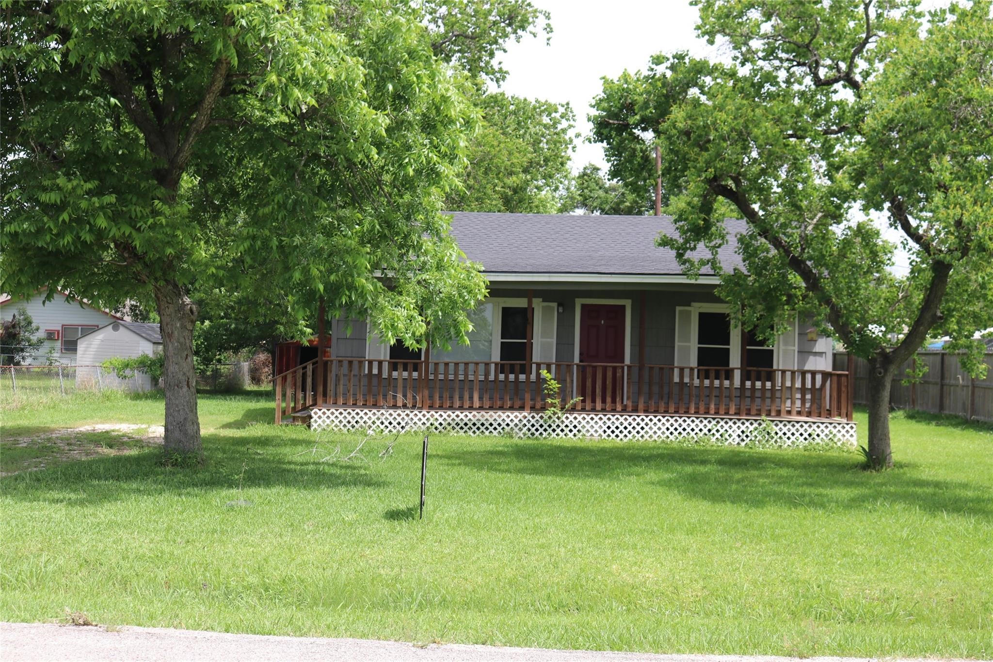 611 Nelson Street Crosby TX 77532