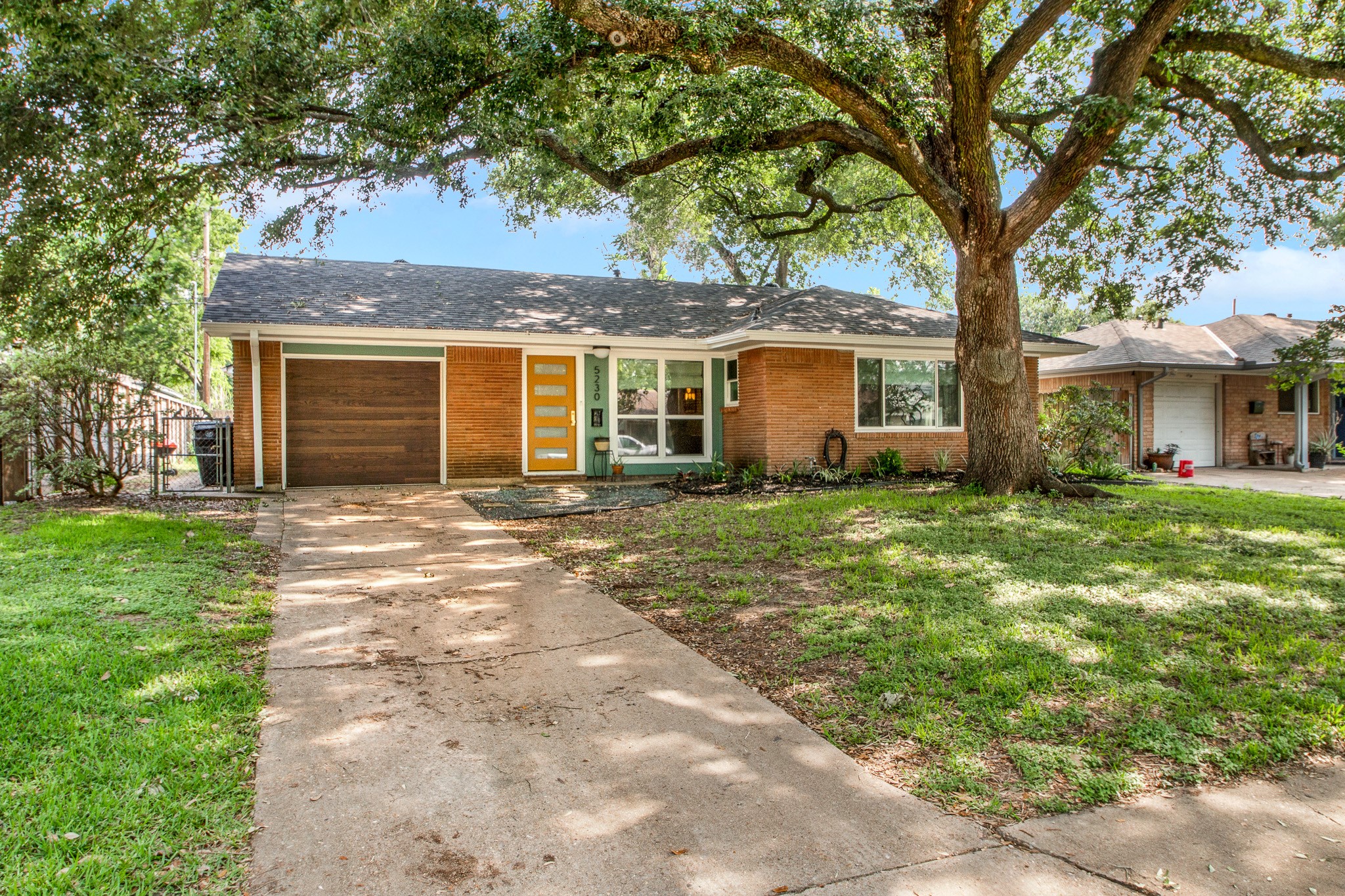 5230 Libbey Lane Houston TX 77092