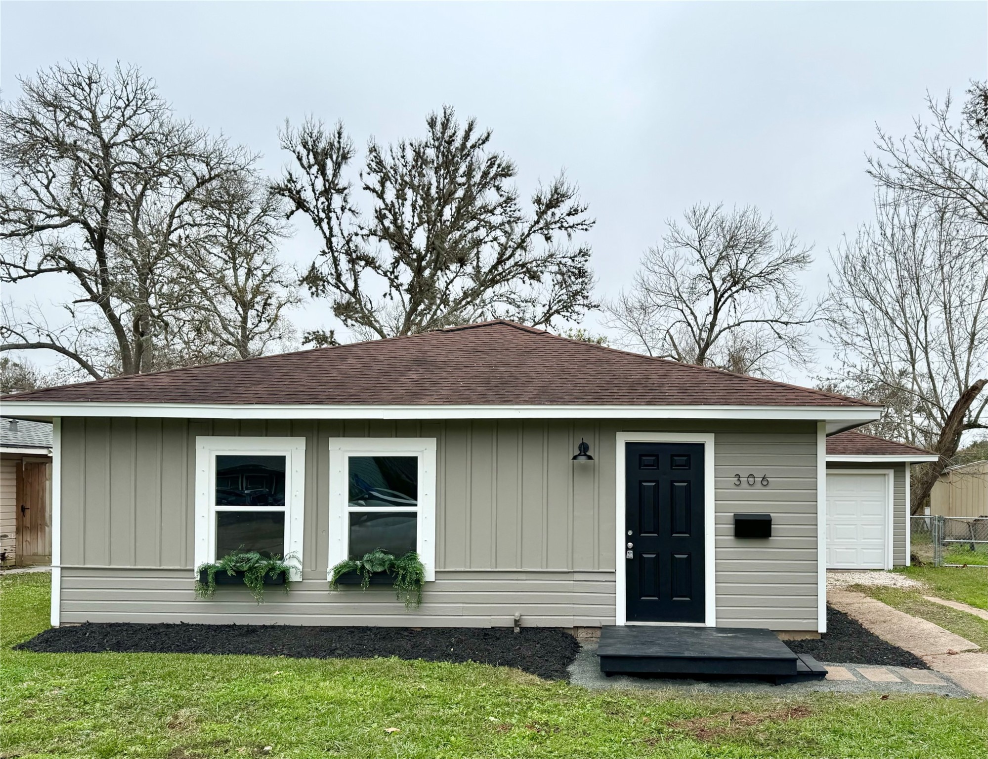 306 Acacia Street Lake Jackson TX 77566