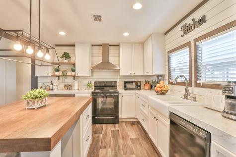 15211 Linda Lane Santa Fe TX 77517