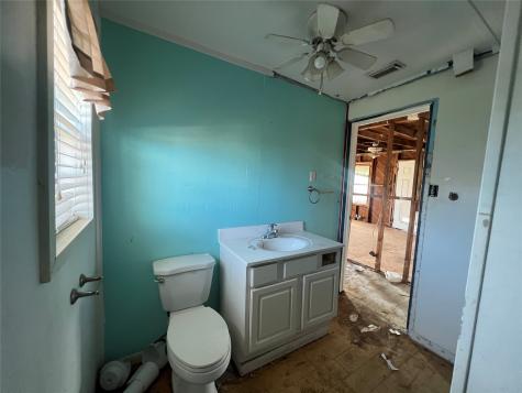 415 Oyster Street Freeport TX 77541