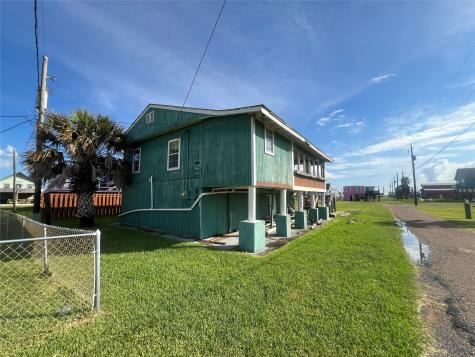 415 Oyster Street Freeport TX 77541