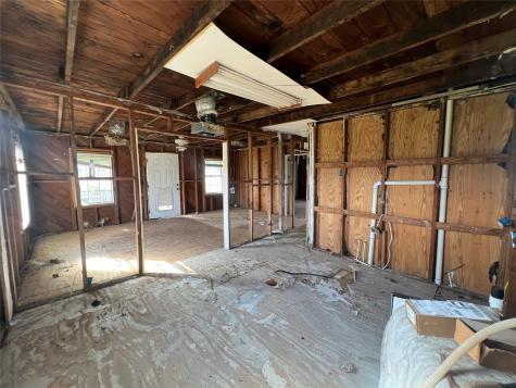 415 Oyster Street Freeport TX 77541