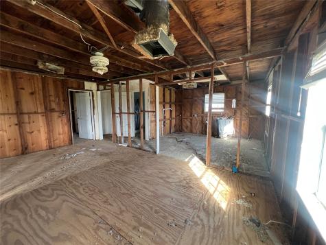 415 Oyster Street Freeport TX 77541