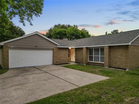 2818 Sugar Wood Drive League City TX 77573