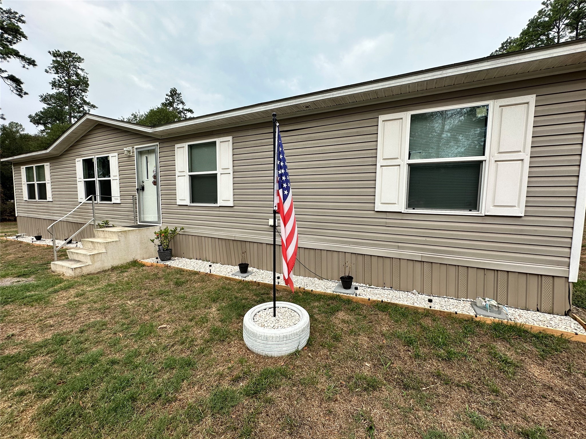 701 Oak Street Colmesneil TX 75938