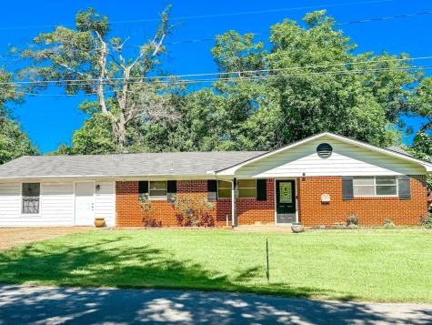 421 N Mount Street Fairfield TX 75840