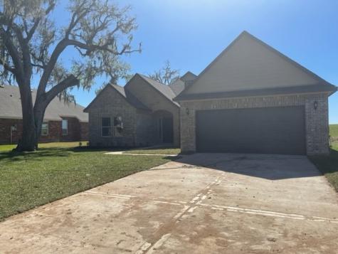 2028 Twin Lakes Boulevard West Columbia TX 77486
