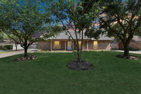 406 Red Bud Lane Baytown TX 77520