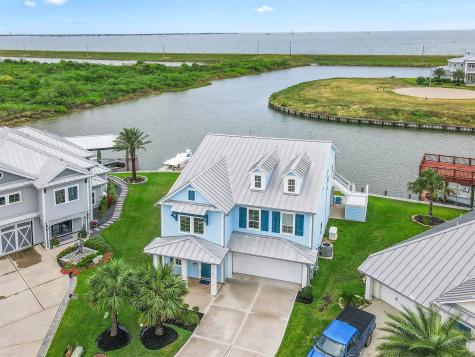 5525 Brigantine Cay Court Texas City TX 77590