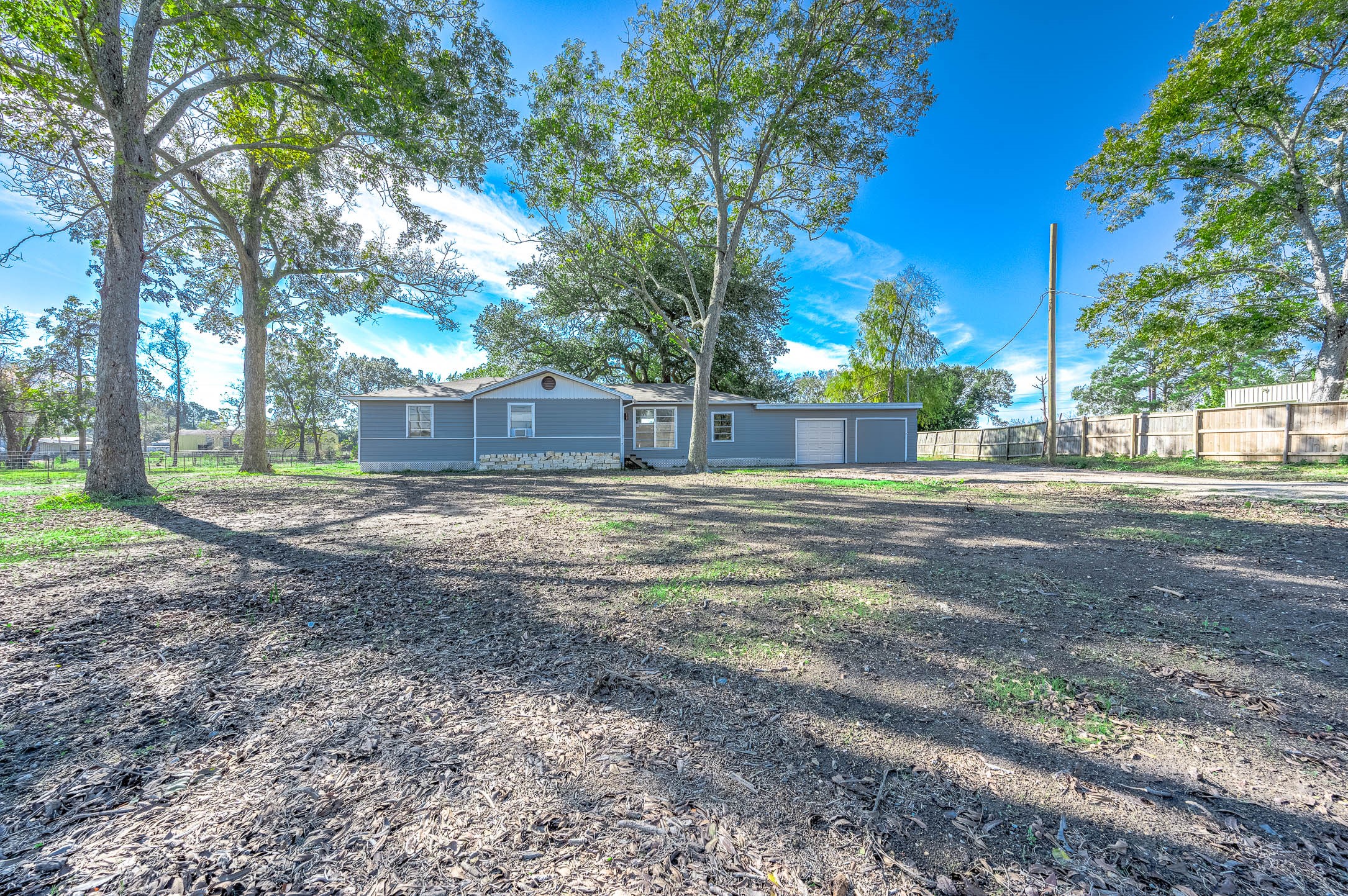 2227 County Road 737 Alvin TX 77511