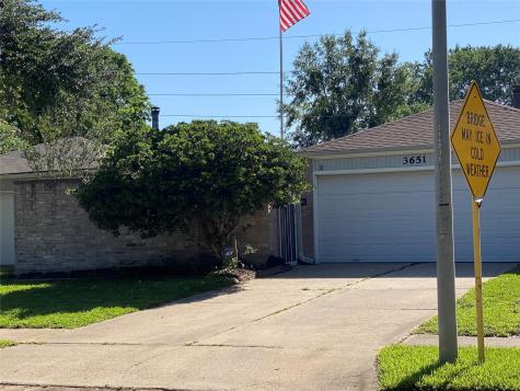 3651 Vineyard Drive Houston TX 77082