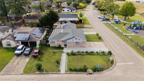 14902 Woodford Street Channelview TX 77530