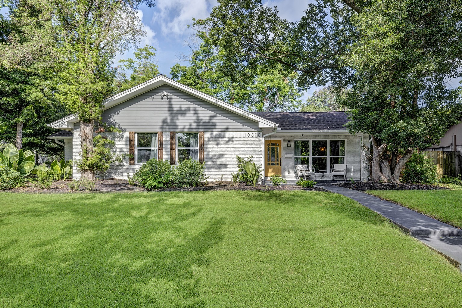 10810 Burdine Street Houston TX 77096