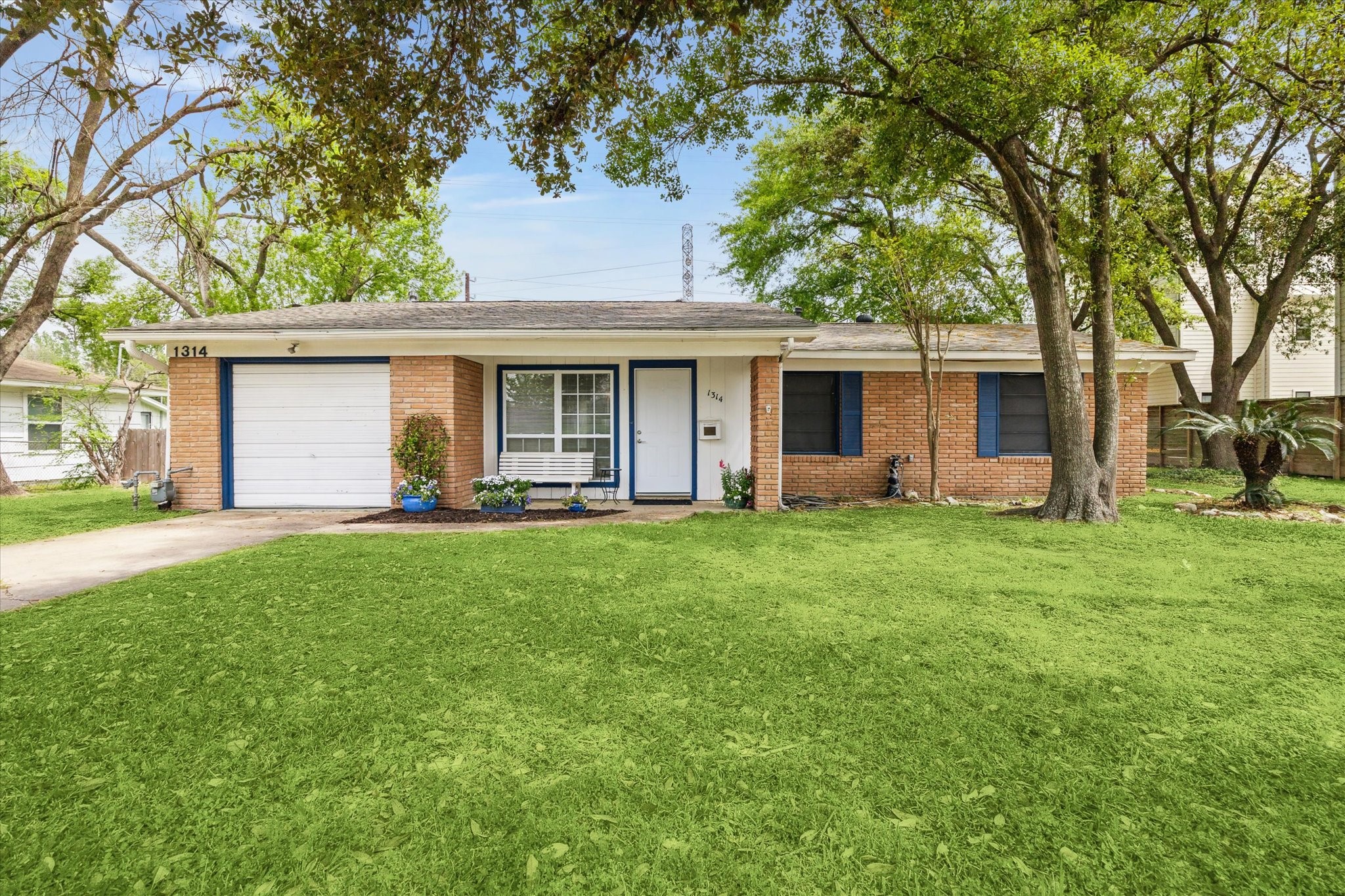 1314 Wycliffe Drive Houston TX 77043