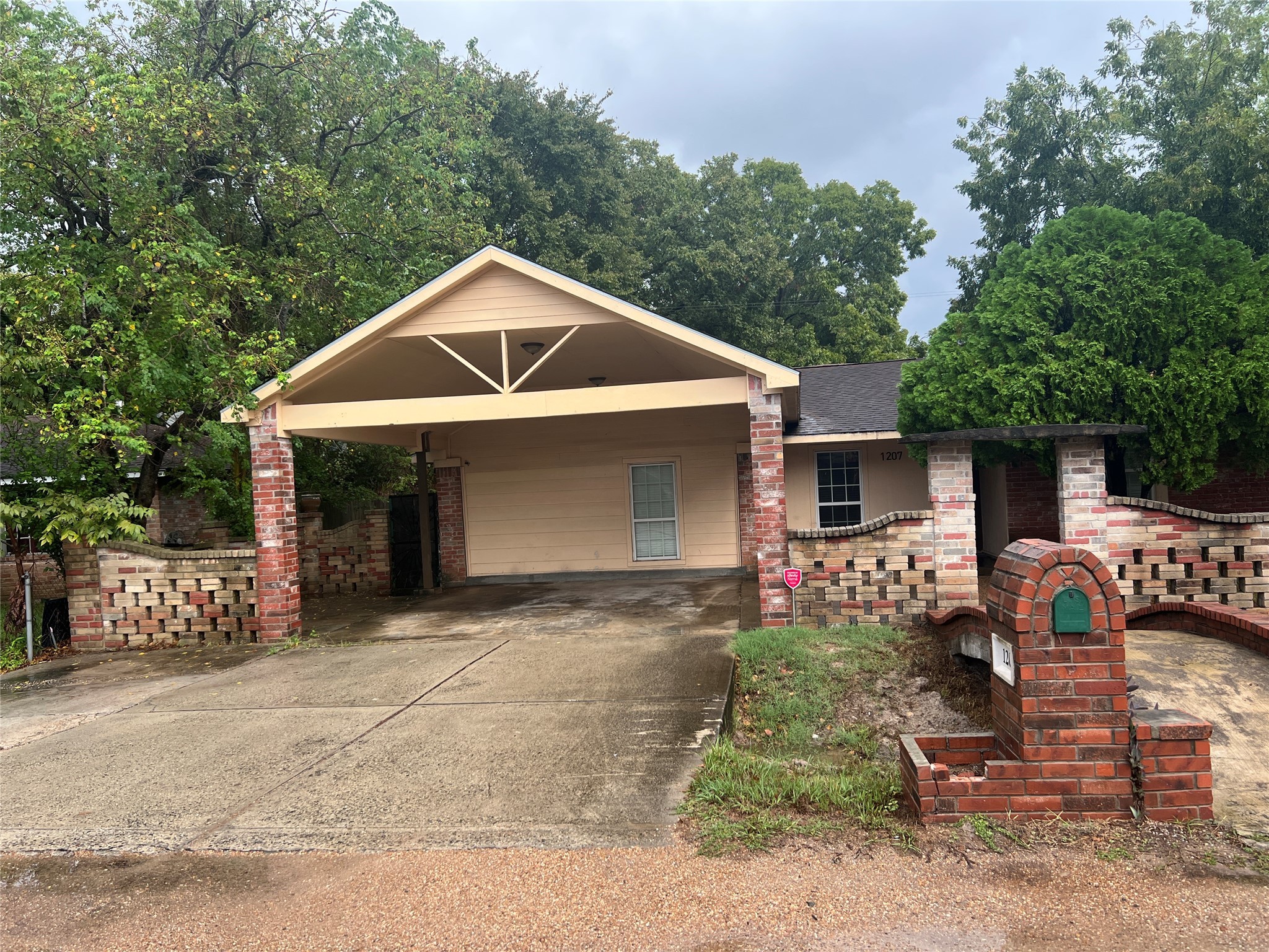 1207 Verhalen Avenue Houston TX 77039