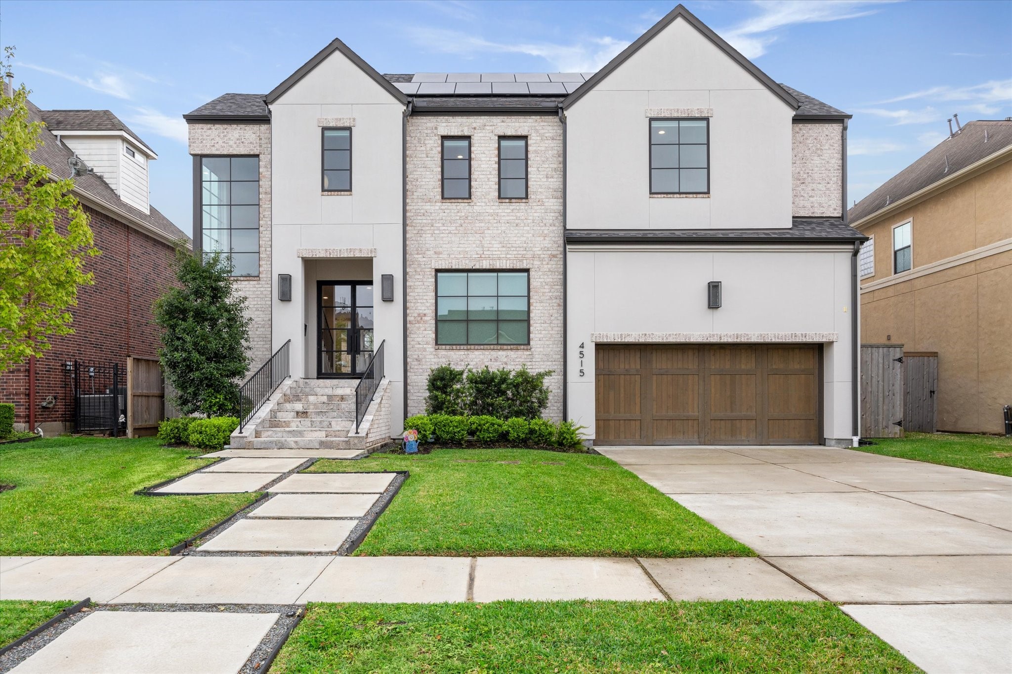 4515 Maple Street Bellaire TX 77401