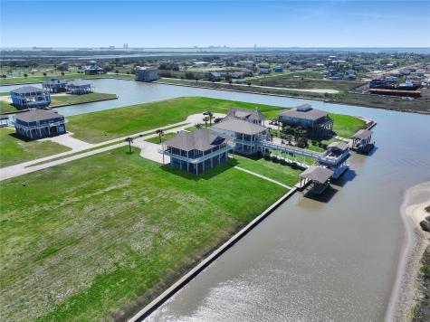 1813 Laguna Harbor Estate Boulevard Port Bolivar TX 77650