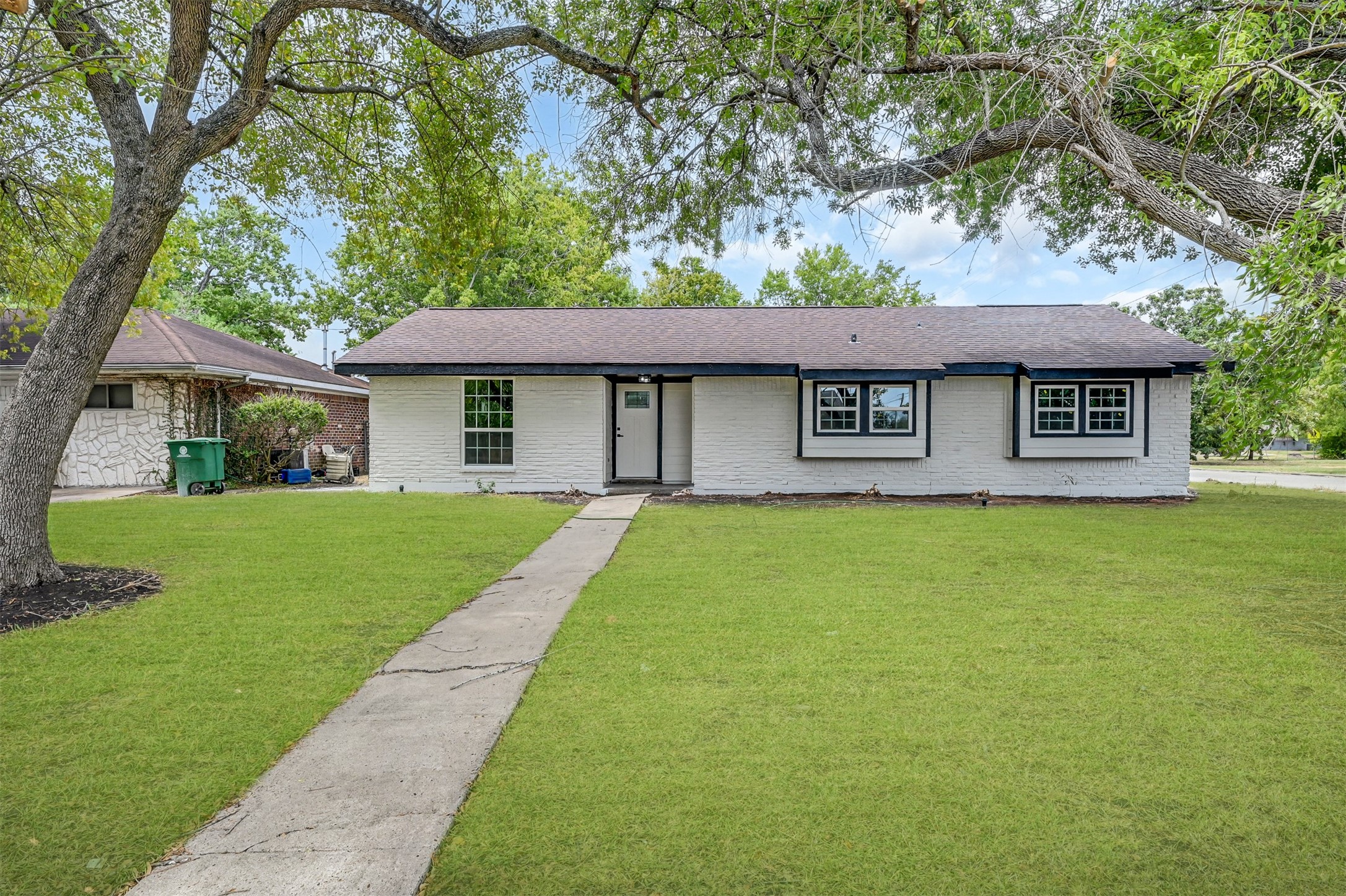 11402 Sandrock Drive Houston TX 77048
