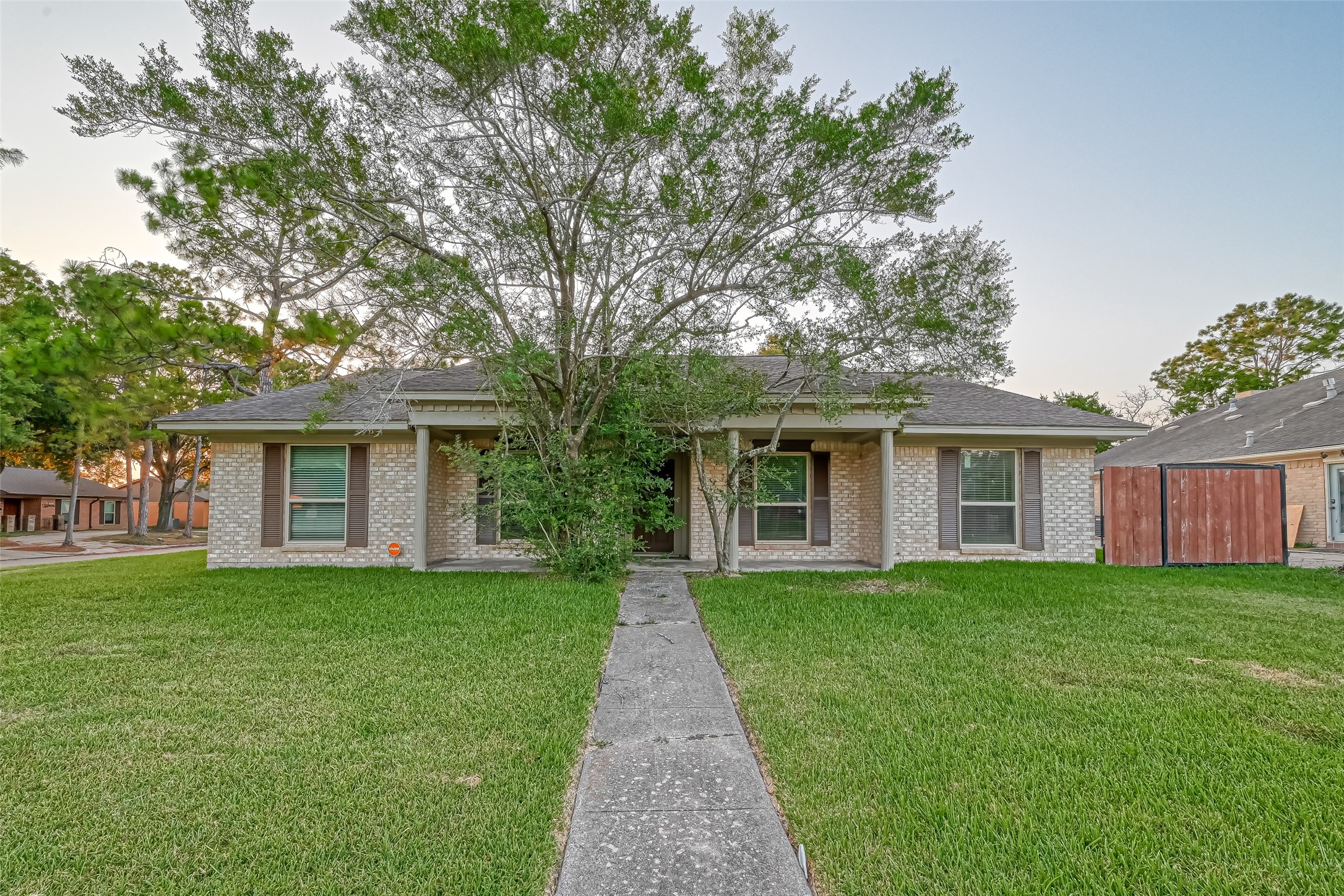 1203 El Dorado Boulevard Houston TX 77062