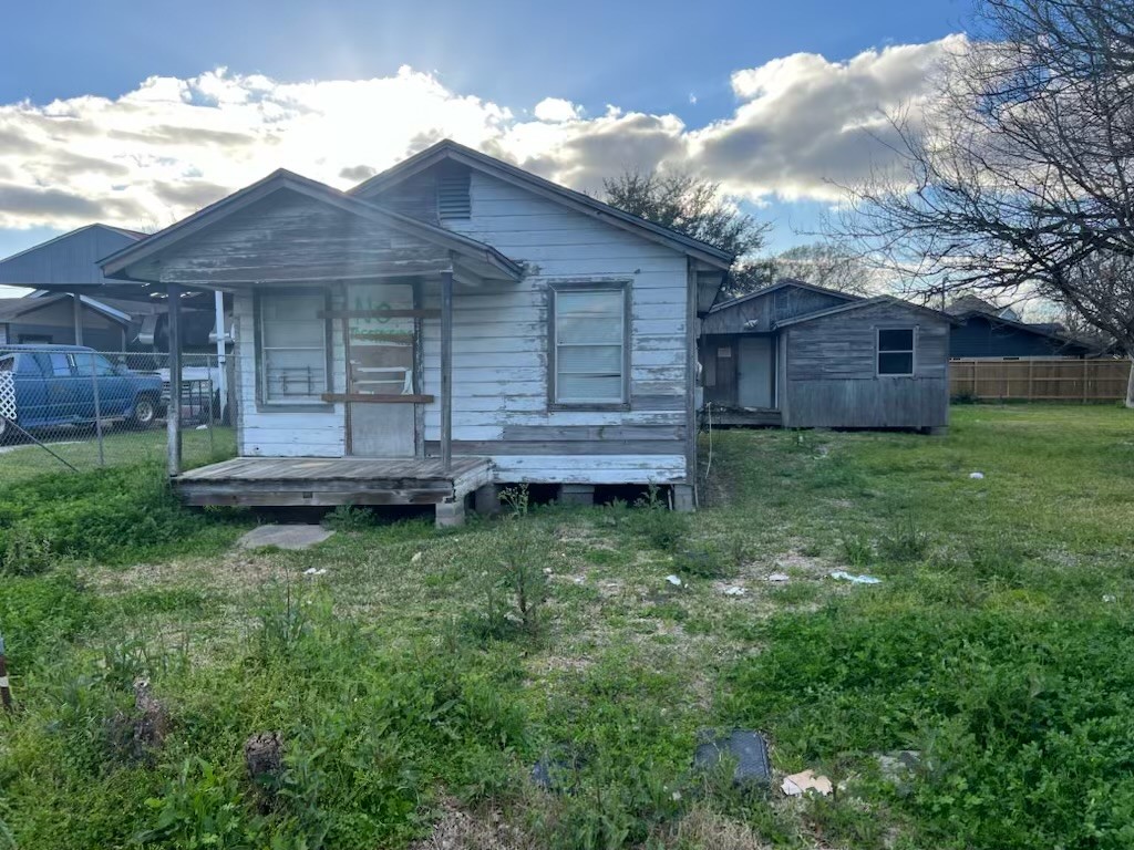 8214 Livingston Street Houston TX 77051