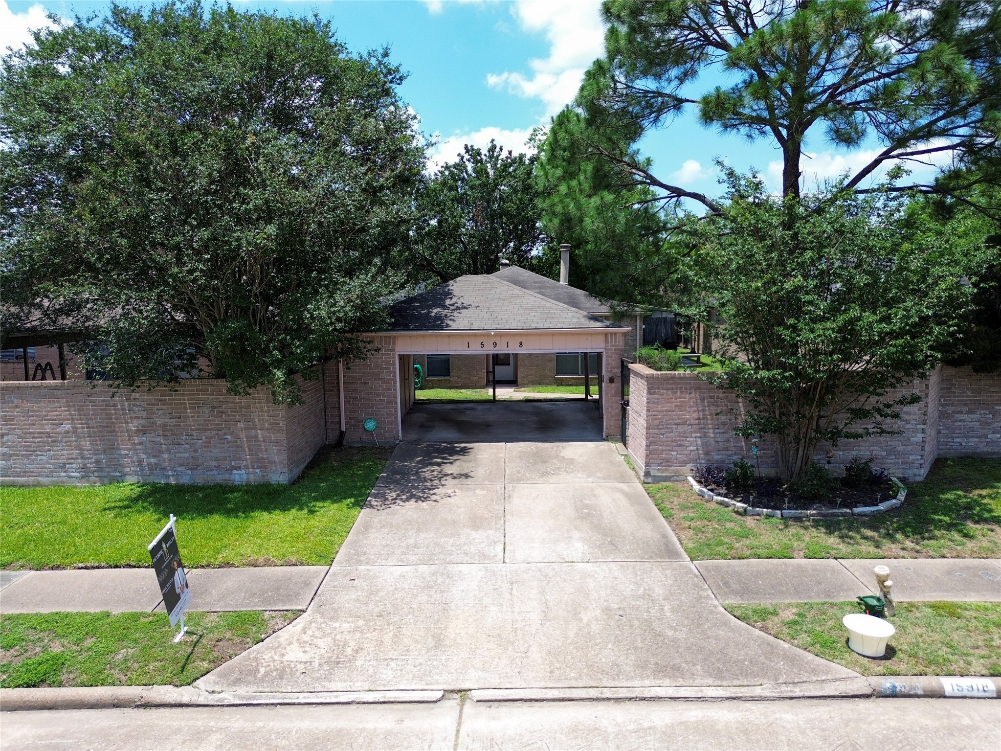15918 Alta Mar Drive Houston TX 77083