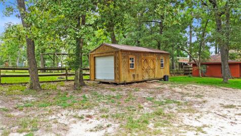 98 N Lakeside Drive N Huntsville TX 77320
