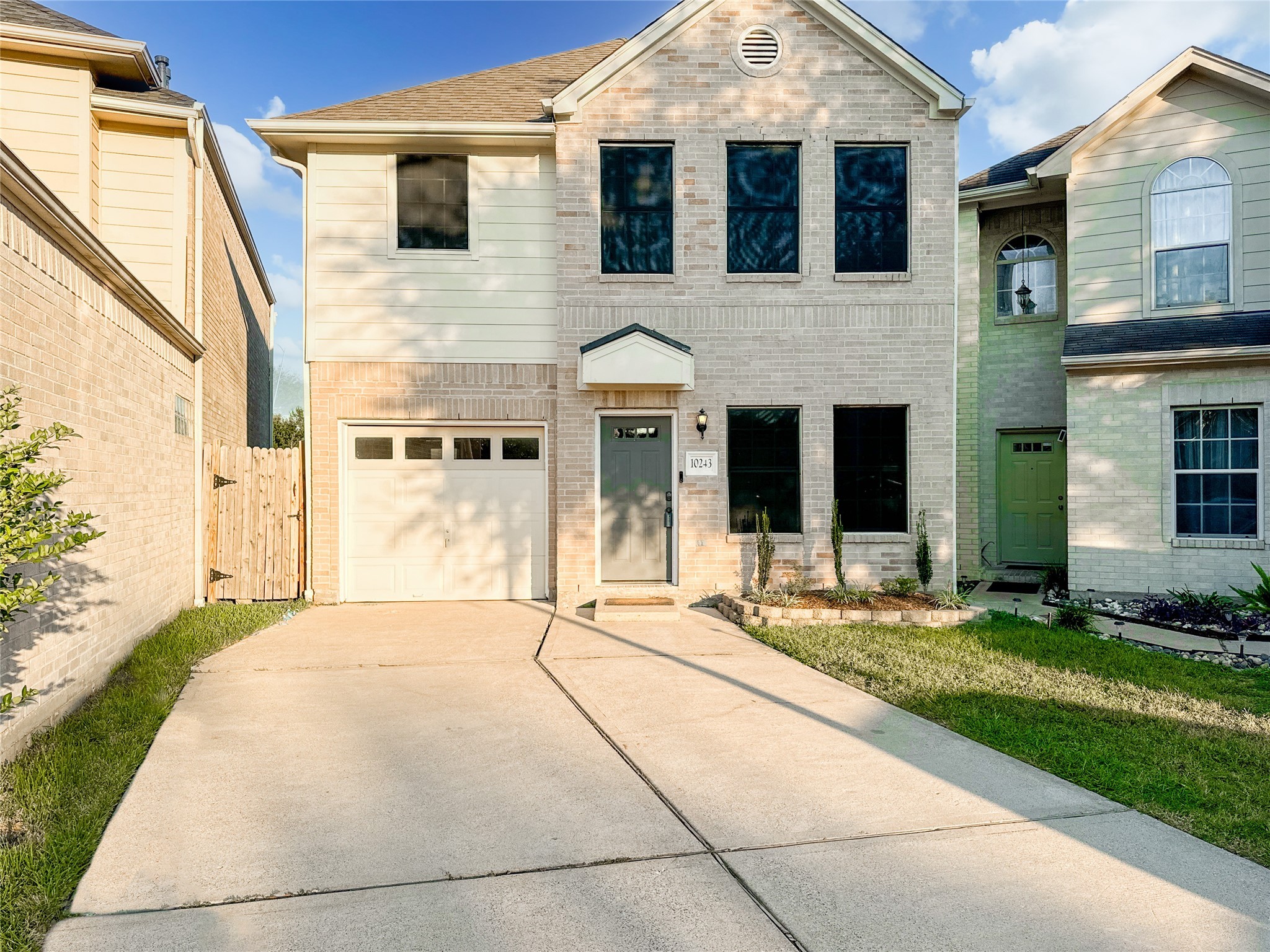10243 E Palm Lake Drive Houston TX 77034