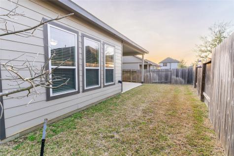 2512 Austin Hills Court Conroe TX 77304