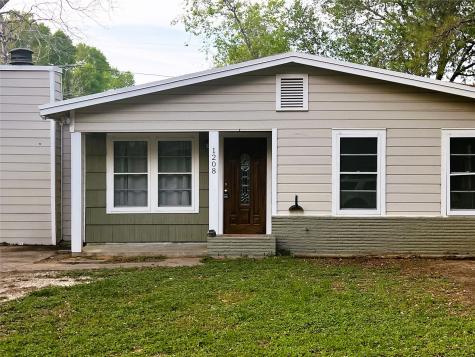 1208 South Street El Campo TX 77437