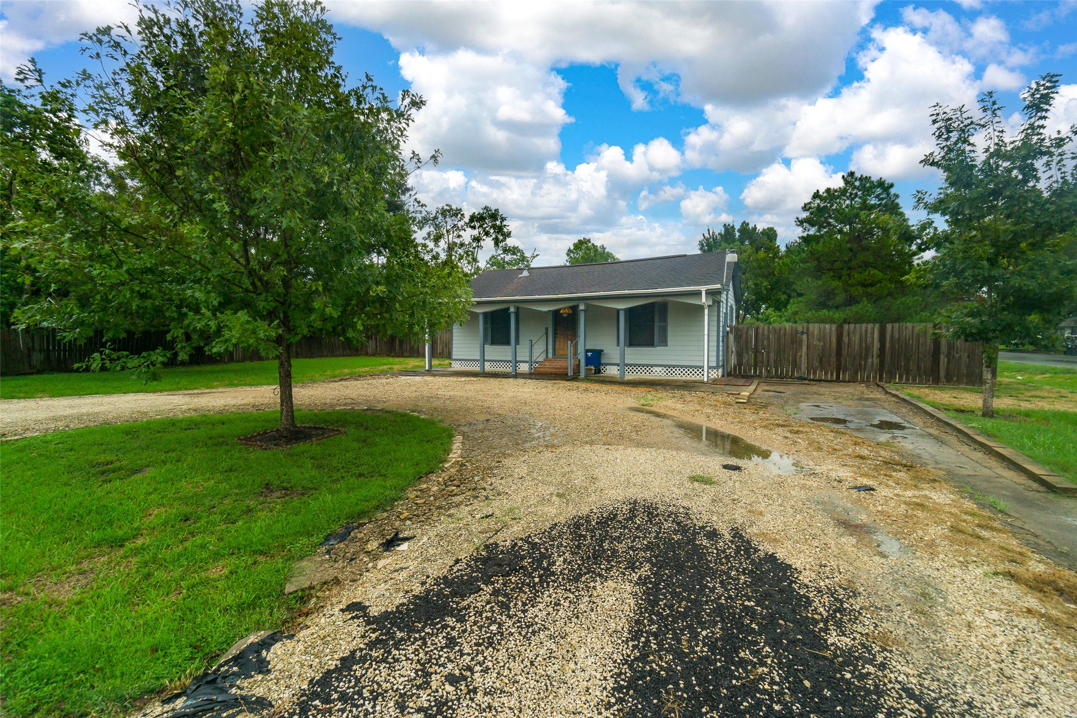 616 Cedar Avenue League City TX 77573
