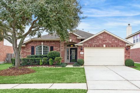 2976 Sandy Bank Court Pearland TX 77581