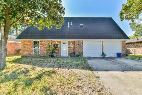 741 Rutgers Lane Deer Park TX 77536
