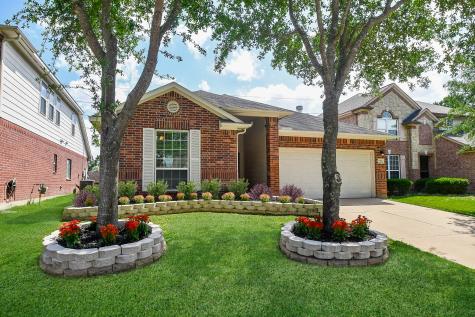 13110 Shallow Falls Lane Pearland TX 77584