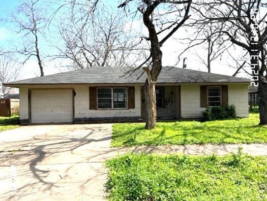 109 S Ringgold Street West Columbia TX 77486
