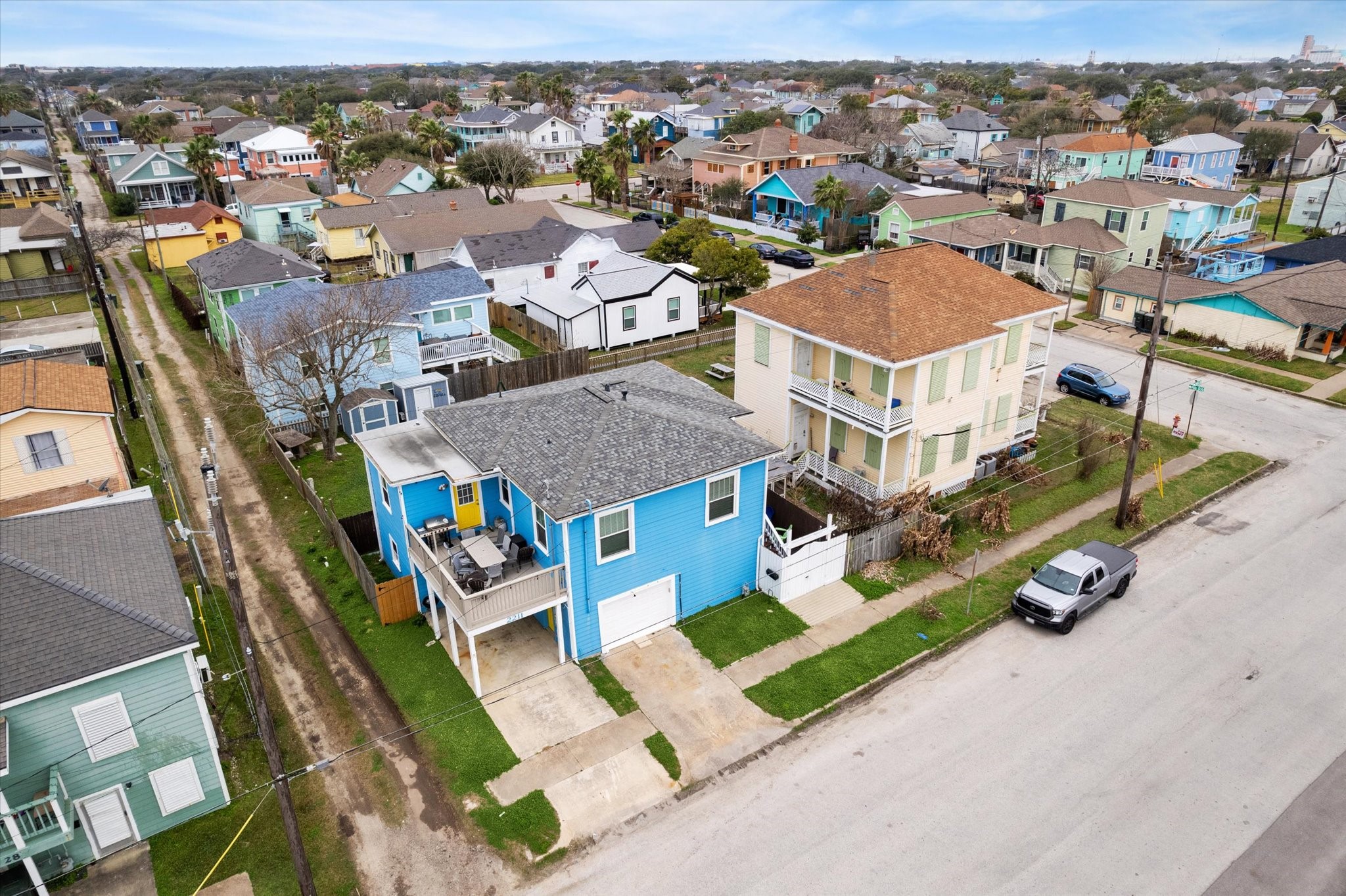 2211 28th Street Galveston TX 77550