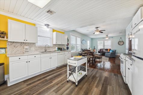 2211 28th Street Galveston TX 77550