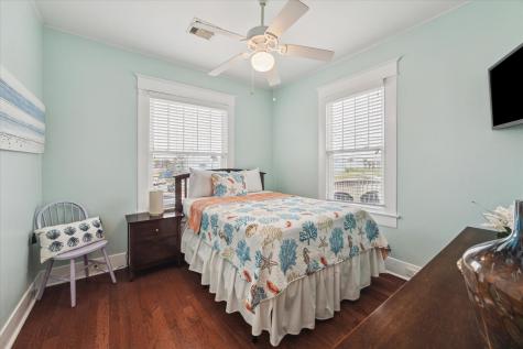 2211 28th Street Galveston TX 77550