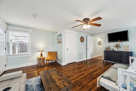 2211 28th Street Galveston TX 77550