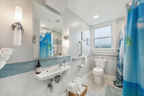 2211 28th Street Galveston TX 77550