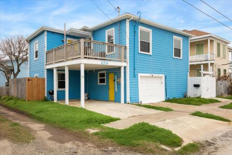 2211 28th Street Galveston TX 77550