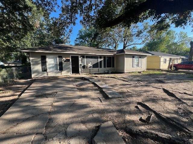 5953 Southlea Street Houston TX 77033