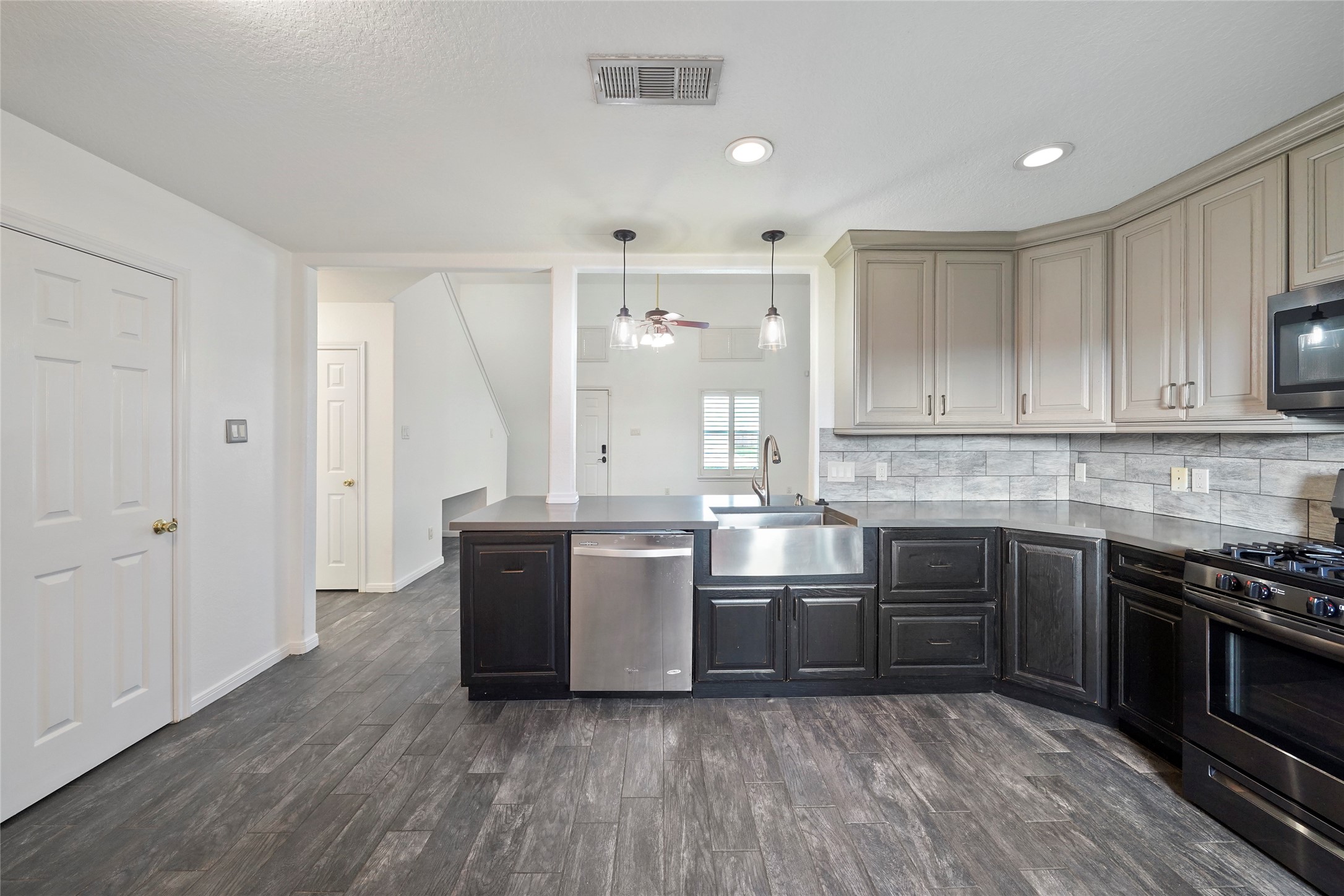 1847 Park Oaks Street Kemah TX 77565