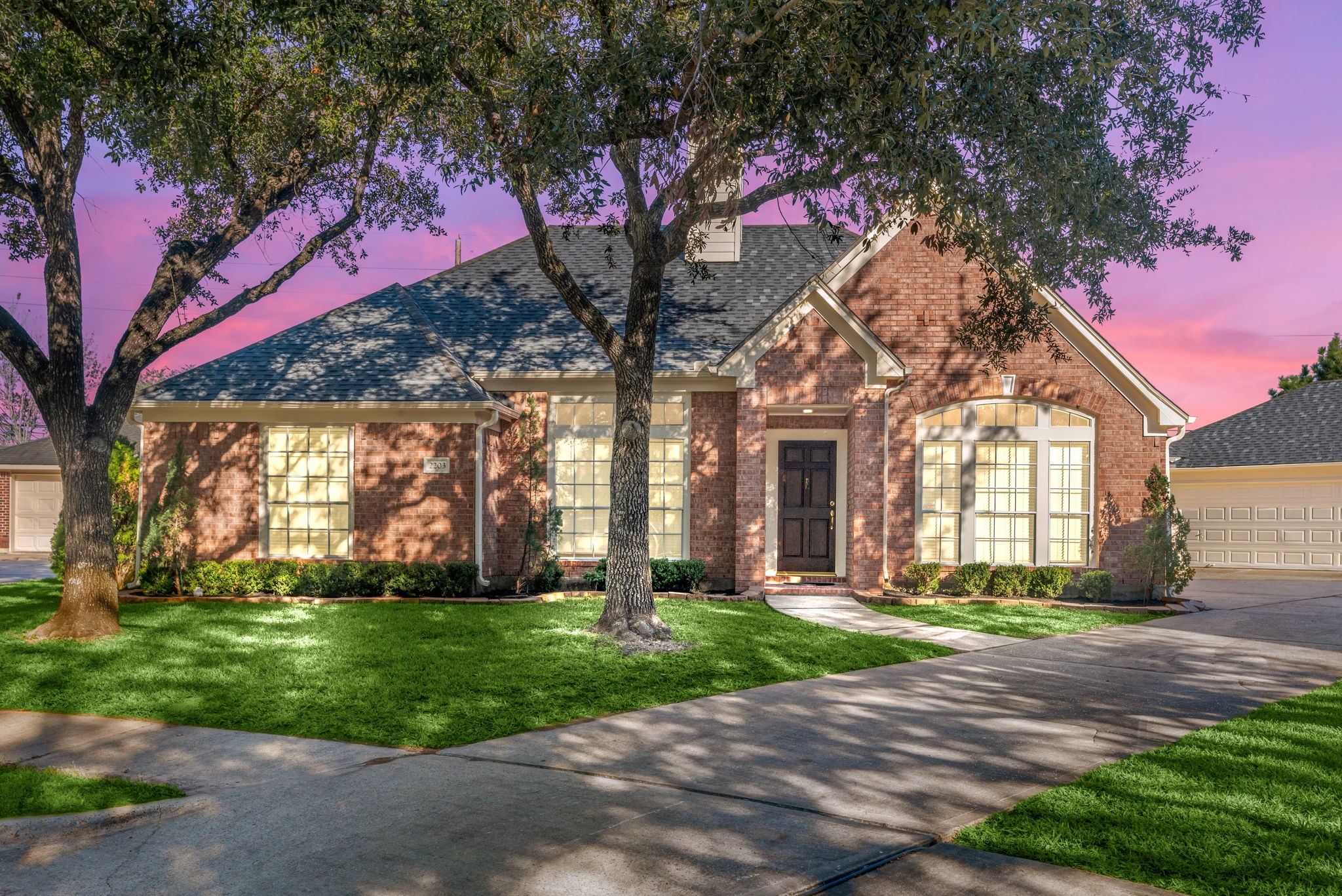 2203 Alberton Lane Pearland TX 77584
