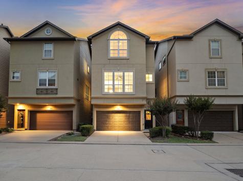 876 Fisher Street Houston TX 77018