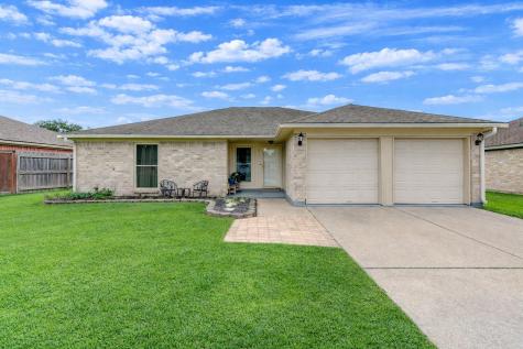 1403 Packsaddle Lane Baytown TX 77521
