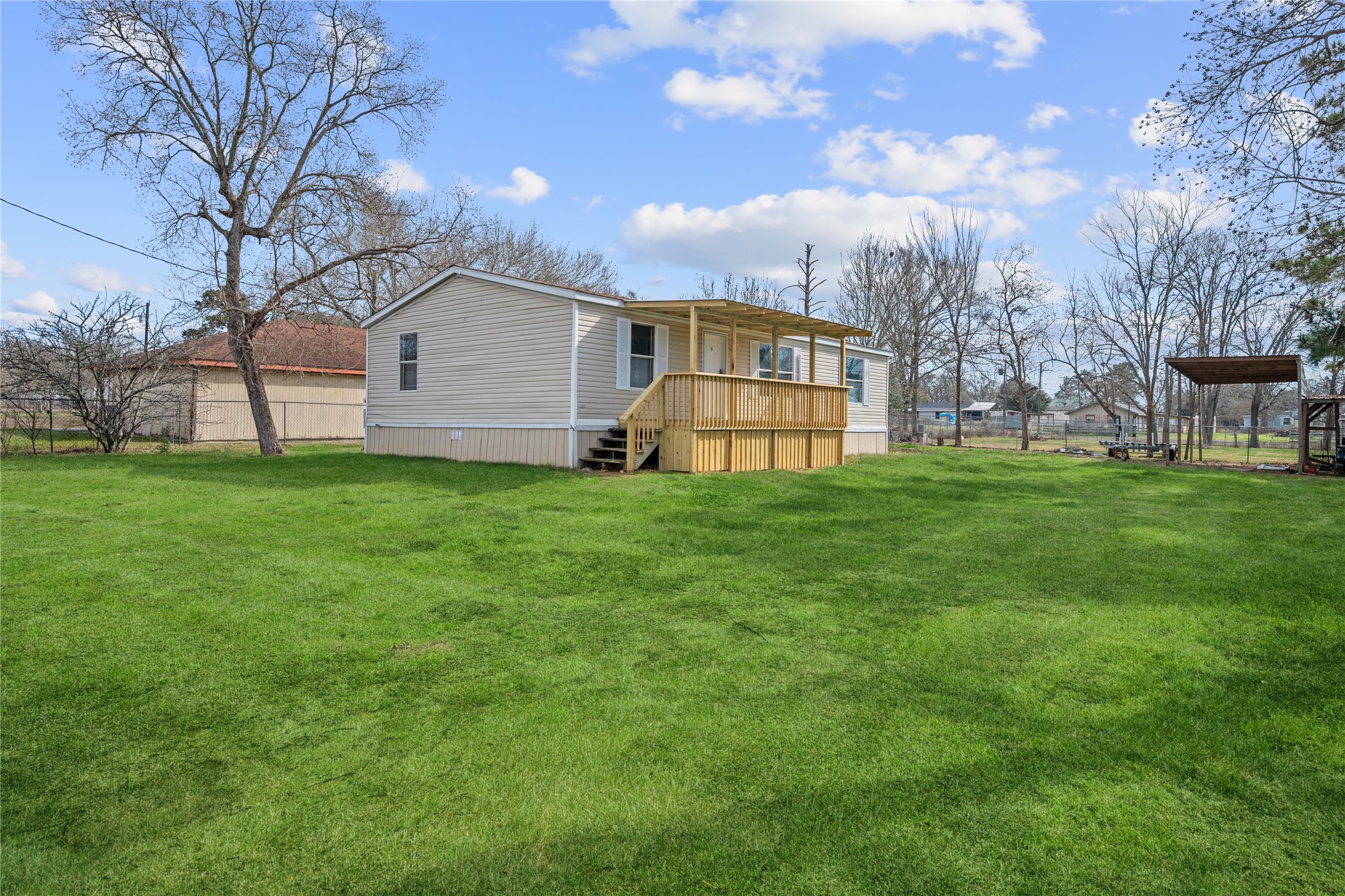 139 Henry Livingston TX 77351