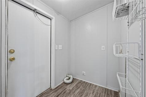 139 Henry Livingston TX 77351