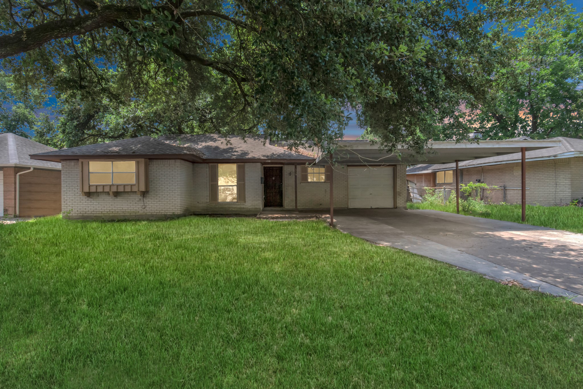 559 Hidden Valley Drive Houston TX 77037