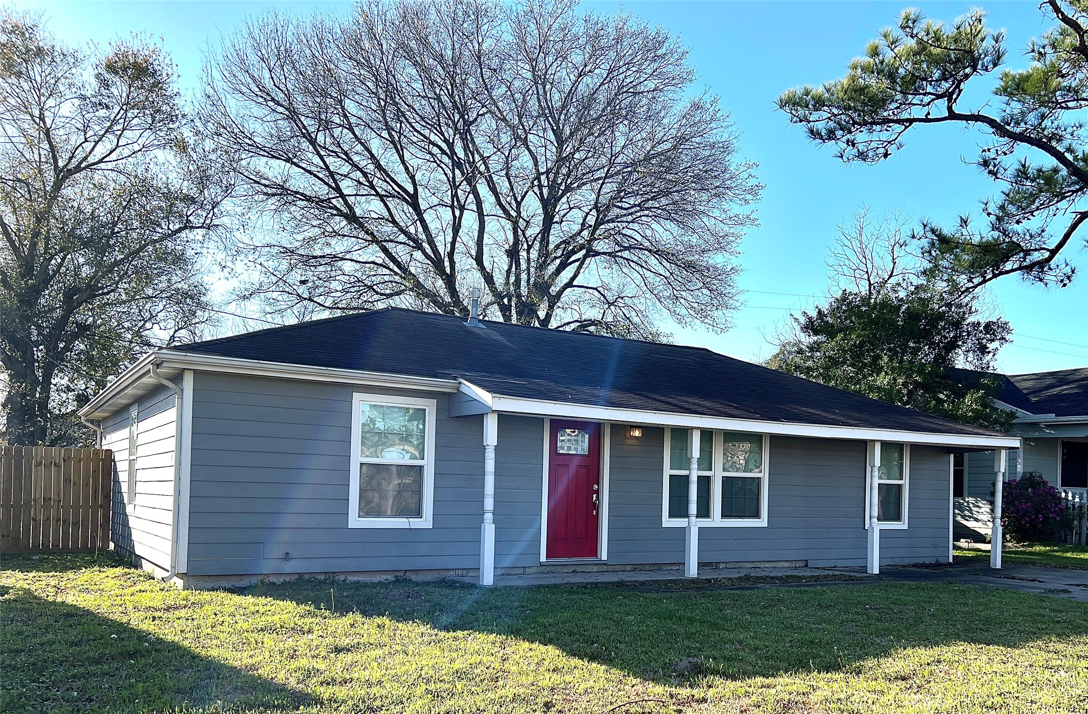 1214 Eastman Street Pasadena TX 77506